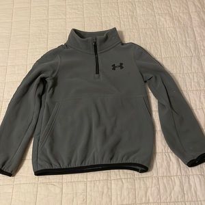 Under Armour Sweatshirt. Size YXS